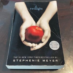 Twilight by Stephenie Meyer